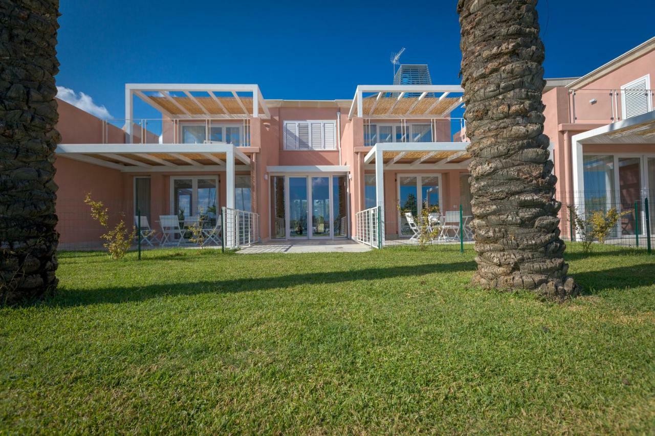 Residence Delfino, Portorosa Furnari Dış mekan fotoğraf