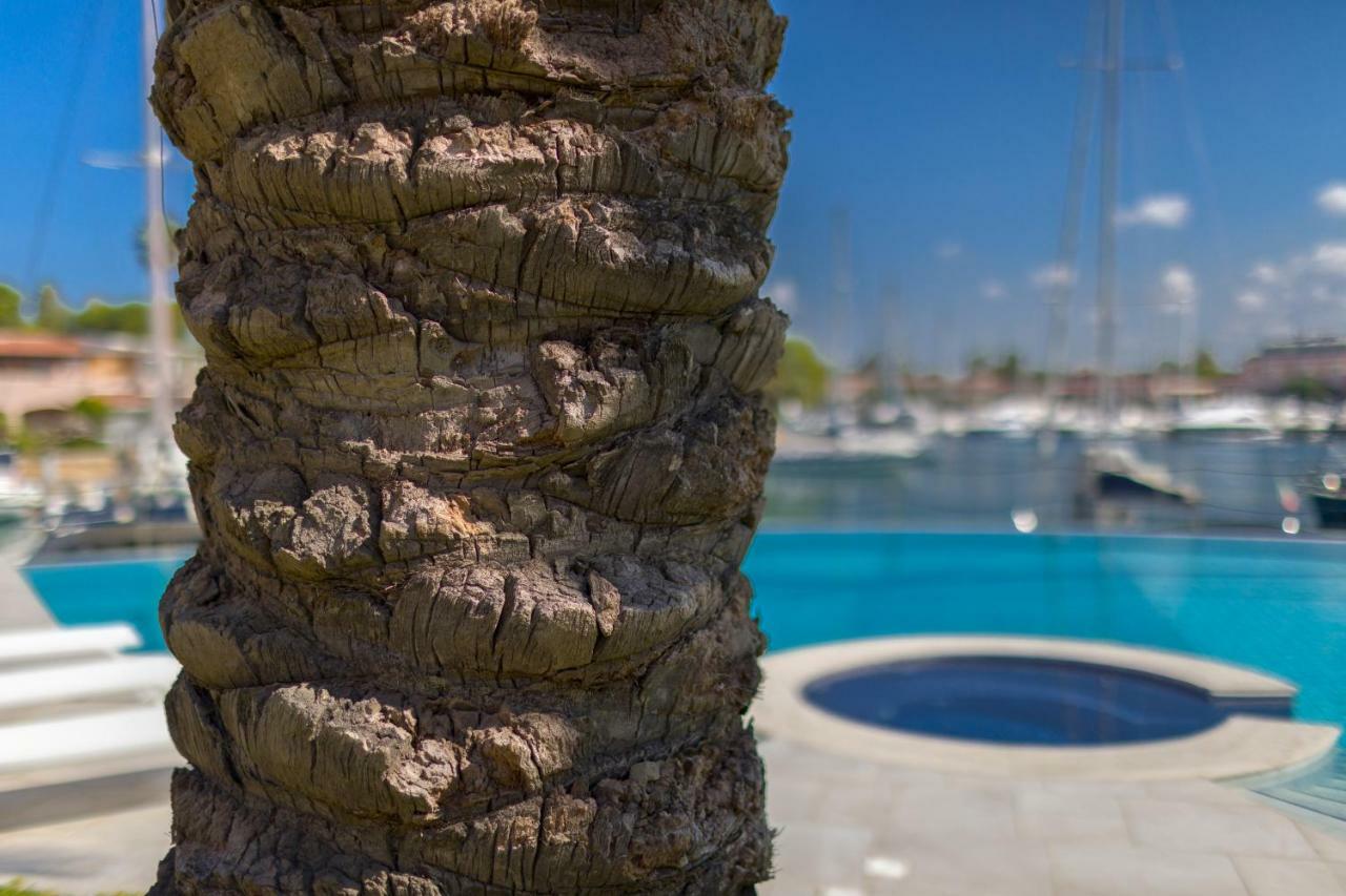 Residence Delfino, Portorosa Furnari Dış mekan fotoğraf