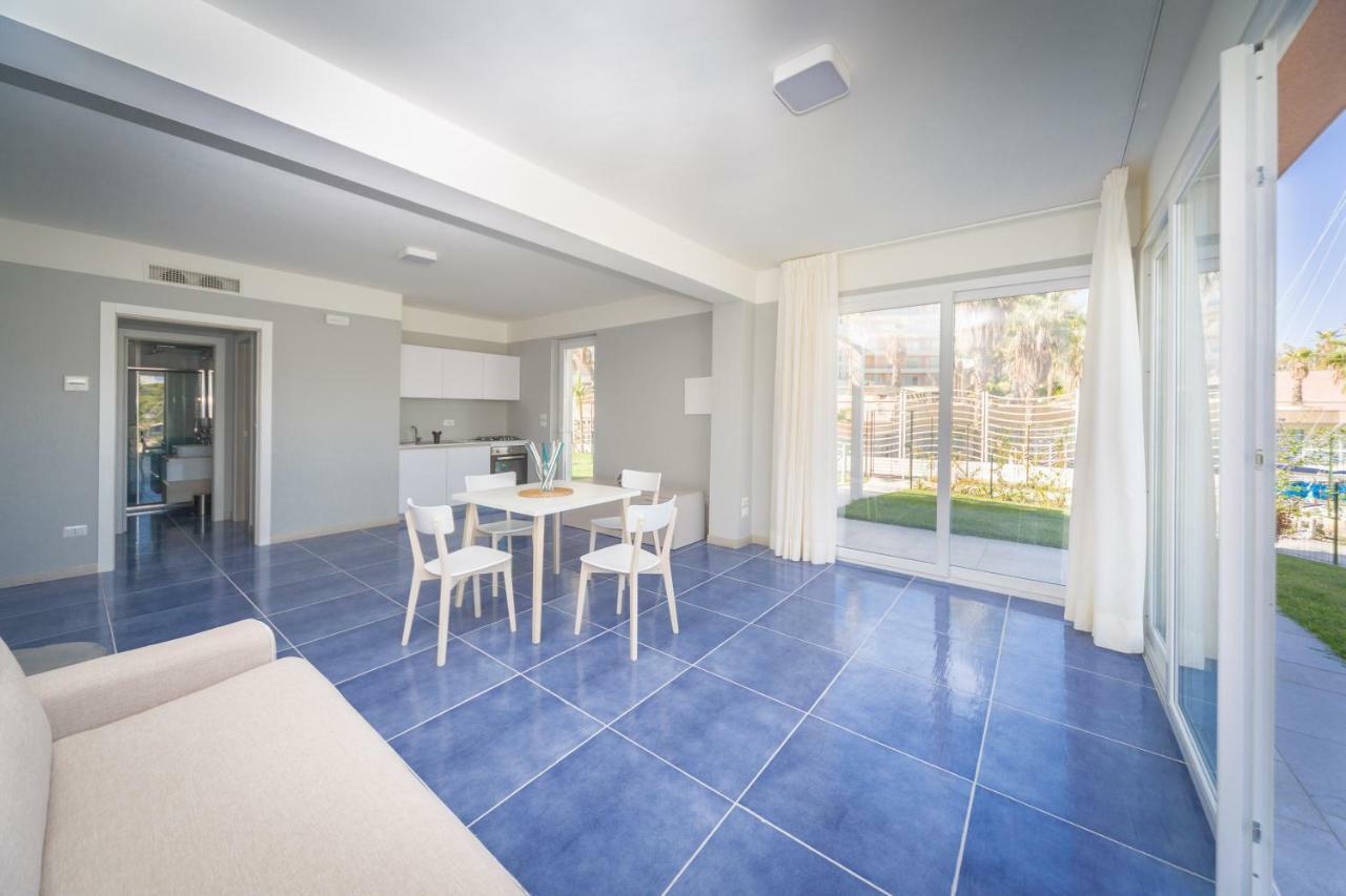 Residence Delfino, Portorosa Furnari Dış mekan fotoğraf