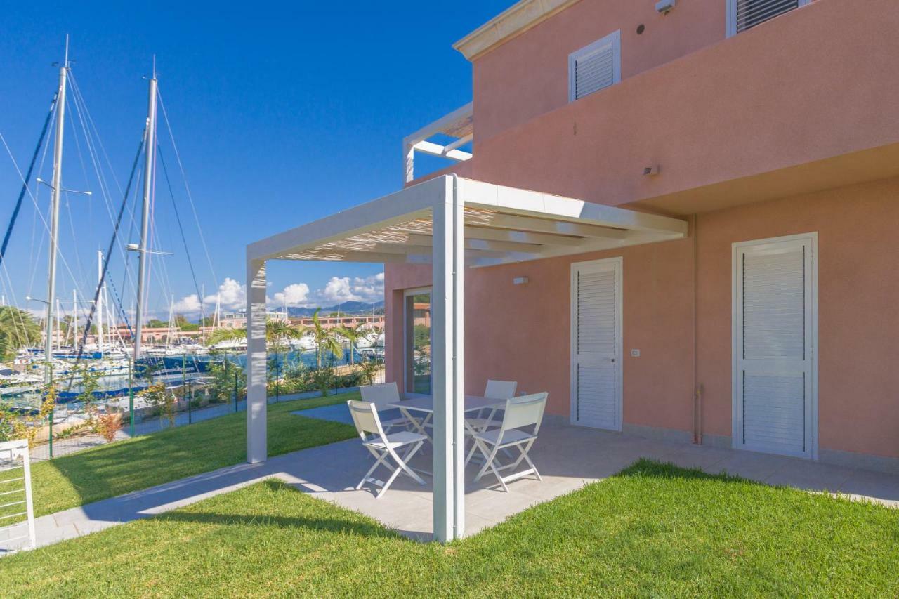 Residence Delfino, Portorosa Furnari Dış mekan fotoğraf