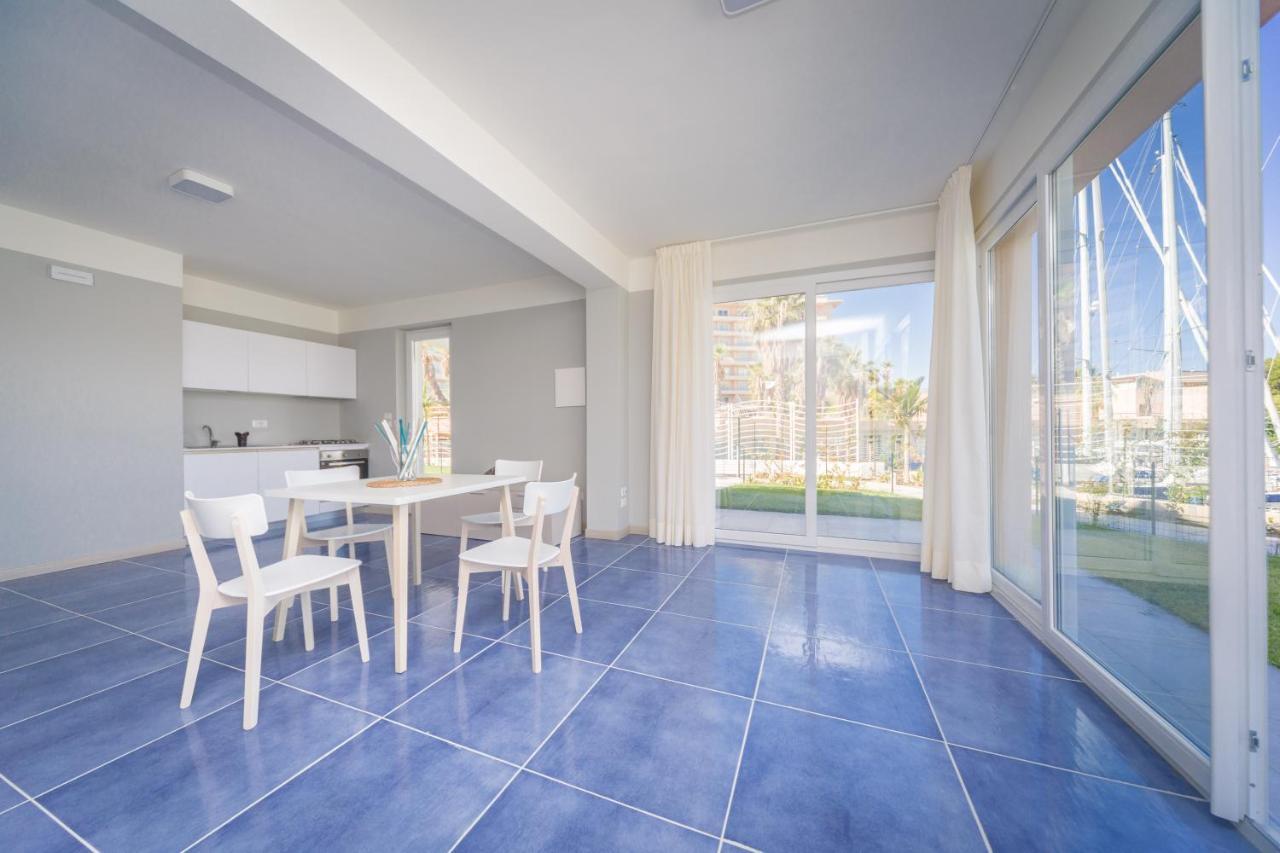 Residence Delfino, Portorosa Furnari Dış mekan fotoğraf